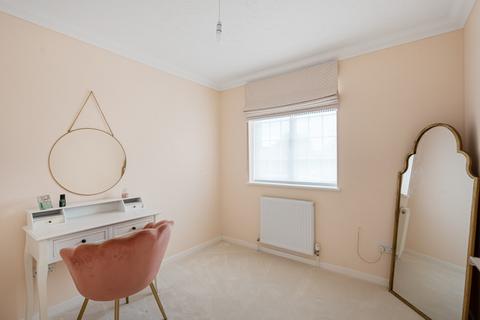 2 Peach Croft, Northfleet, Gravesend, DA11 8ST