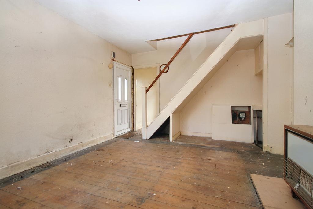 Hill View, Sparrows Herne, Bushey WD23 1AD 3 bed semidetached house