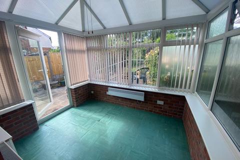 18 Blackbrook Drive, Ruabon, Wrexham, LL14 6BP