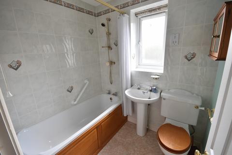 18 Blackbrook Drive, Ruabon, Wrexham, LL14 6BP