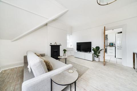 Flat 6, 22 Carlton Road, Sidcup, DA14 6AH