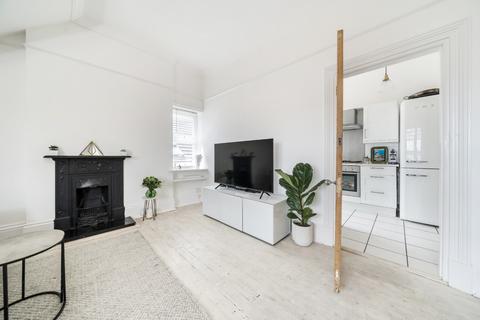 Flat 6, 22 Carlton Road, Sidcup, DA14 6AH