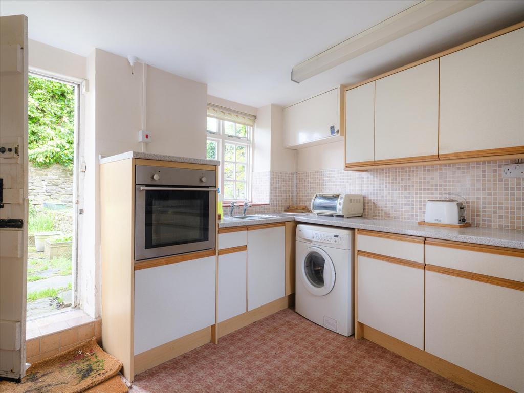 The Forty, Cricklade, Swindon... 3 bed detached house £445,000