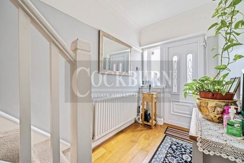 27 Clayhill Crescent, London, SE9 4JA