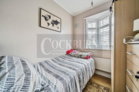 27 Clayhill Crescent, London, SE9 4JA