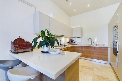 2 bedroom apartment for sale - Redwood Drive, Winkton, Christchurch, Dorset, BH23