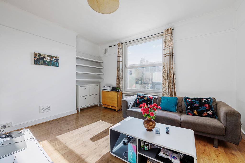 St. Stephens Avenue, London W12 2 bed flat for sale £515,000