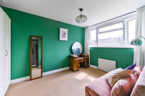 56 Anerley Vale, London, SE19 2BG