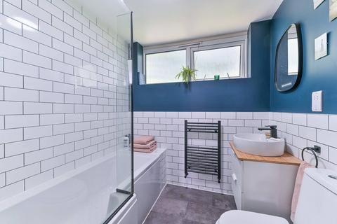 56 Anerley Vale, London, SE19 2BG