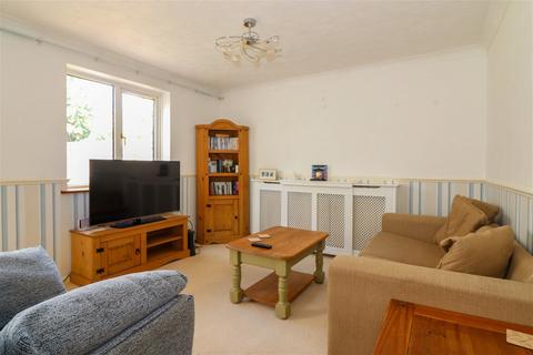 Derryveagh Bridge Road, Alresford, SO24 9ET