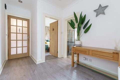 7a Hailes Grove, Edinburgh, EH13 0NE