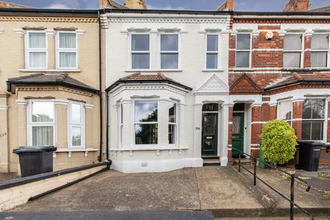 114 Old Road West, Gravesend, DA11 0LR