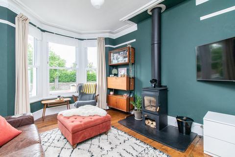 114 Old Road West, Gravesend, DA11 0LR