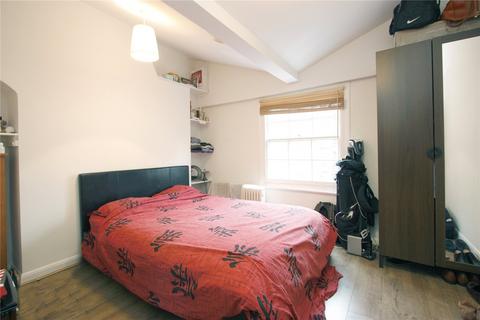 3 bedroom apartment to rent, Compton Street, London, EC1V