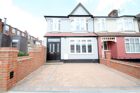 5 bedroom semi-detached house to rent, Elm Park Road, Winchmore Hill N21