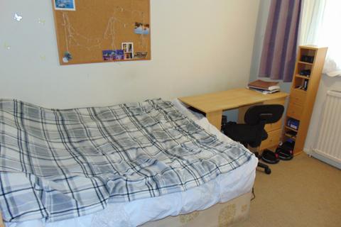 18 Gerald Road, London, E16 4HX