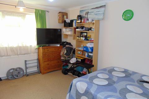18 Gerald Road, London, E16 4HX