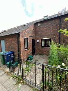 2 bedroom terraced house to rent, Blackfriars Road, Oxford, Oxfordshire, OX1