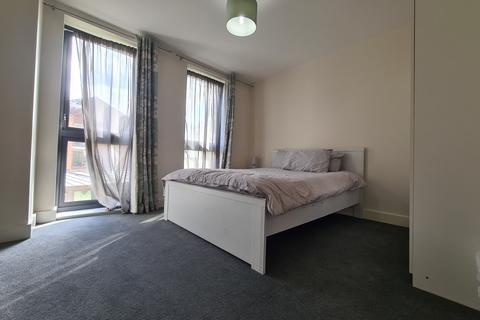 2 bedroom flat to rent, 1 Needleman Close, Colindale, London, NW9