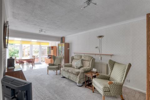 74 Columbia Drive, Lower Wick, Worcester, WR2 4XR