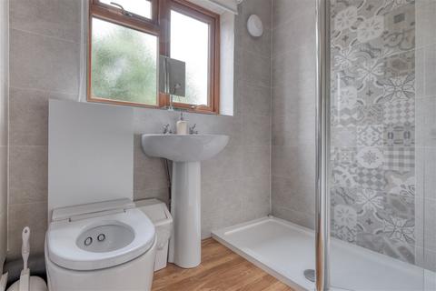 74 Columbia Drive, Lower Wick, Worcester, WR2 4XR