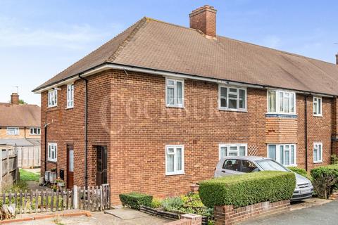 27 Lambarde Avenue, London, SE9 3HH