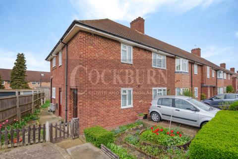 27 Lambarde Avenue, London, SE9 3HH