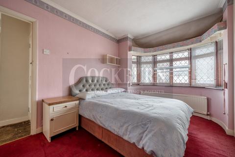 106 Brownspring Drive, London, SE9 3LB