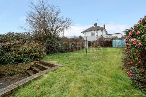 106 Brownspring Drive, London, SE9 3LB