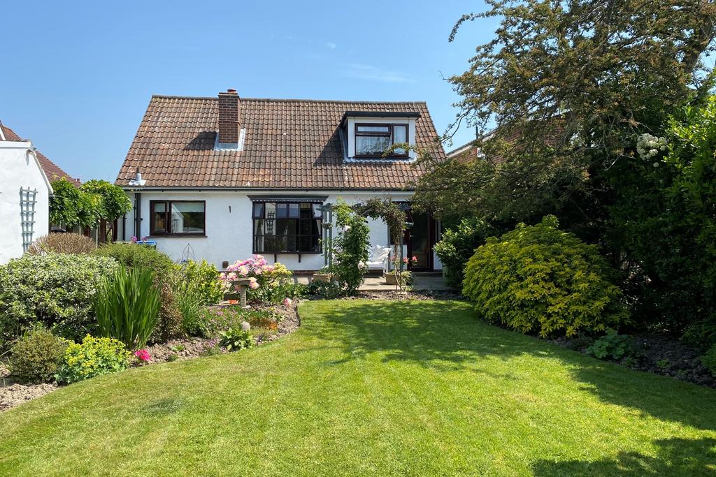 Hunts Pond Road, Park Gate 3 bed detached house for sale £535,000