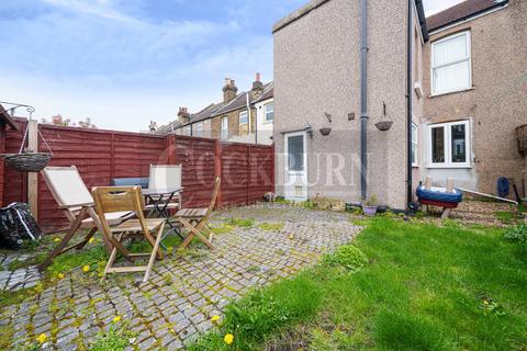 20 Gaitskell Road, London, SE9 2DL