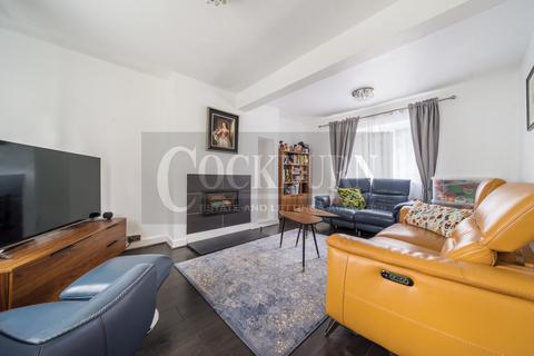 2 Admiral Seymour Road, London, SE9 1SL