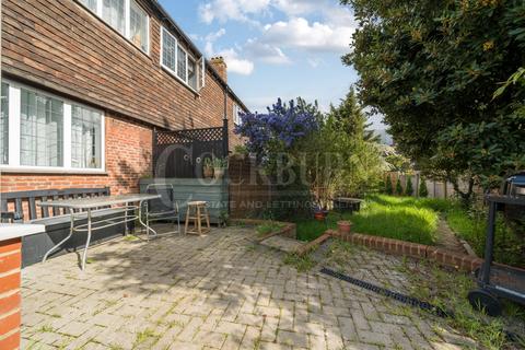 2 Admiral Seymour Road, London, SE9 1SL