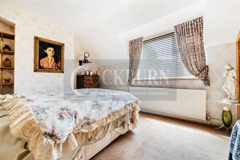 22 Lannoy Road, London, SE9 2BN
