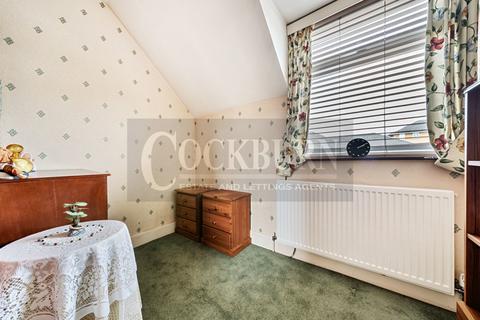 22 Lannoy Road, London, SE9 2BN