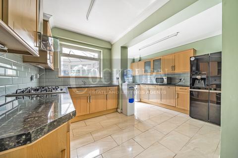 65 Beaconsfield Road, London, SE9 4DS