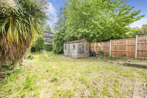 65 Beaconsfield Road, London, SE9 4DS