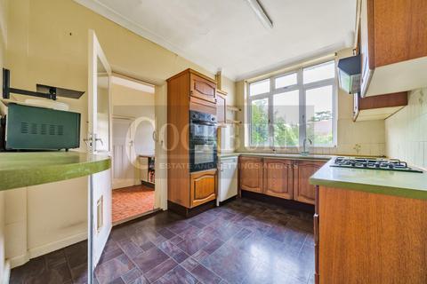 274 Court Road, Eltham, London, SE9 4TY