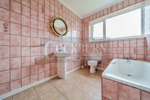 274 Court Road, Eltham, London, SE9 4TY