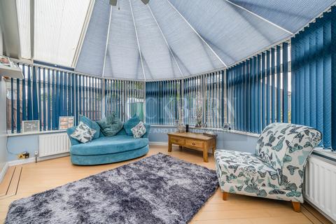 16 Rennets Close, London, SE9 2NQ