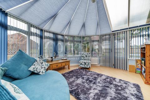 16 Rennets Close, London, SE9 2NQ