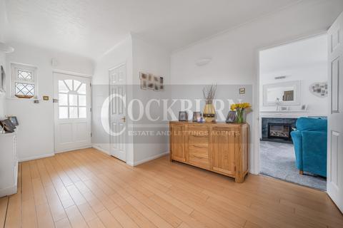 16 Rennets Close, London, SE9 2NQ