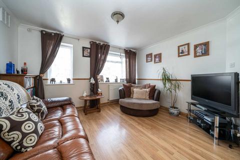 16 Barnfield, Hemel Hempstead, HP3 9QH