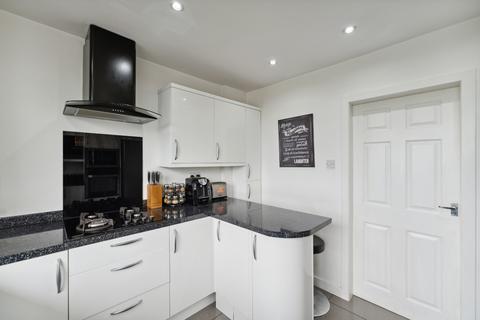 17 Greenbank Court Flats, 12 Hill Crescent, Clarkston, Glasgow, G76 8DQ