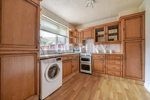 52 Thursley Road, London, SE9 4HN