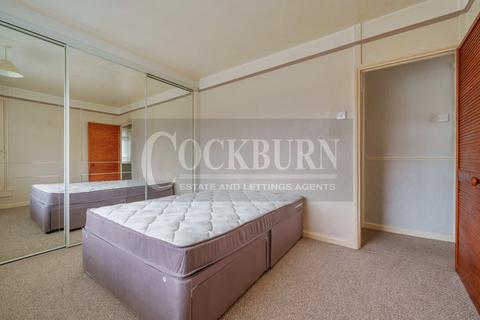 52 Thursley Road, London, SE9 4HN