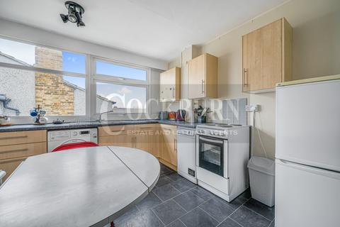 24 Cedar Mount, London, SE9 4RU