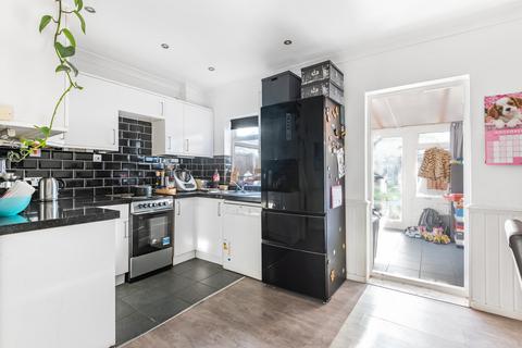 2 Reventlow Road, London, SE9 2DJ