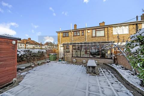6 Downleys Close, London, SE9 3NA