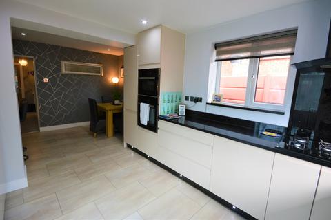 48 Apollo Avenue, Bury, BL9 8HG